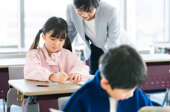 【國小安親班費用】2025台灣安親班費用、課程&選擇要點