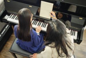 學鋼琴