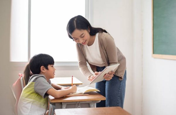 幼兒教育高級文憑出路點揀？入學要求、學費、升學途徑一覽