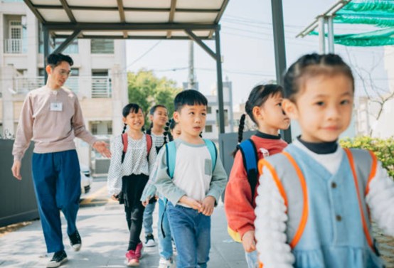 學校
